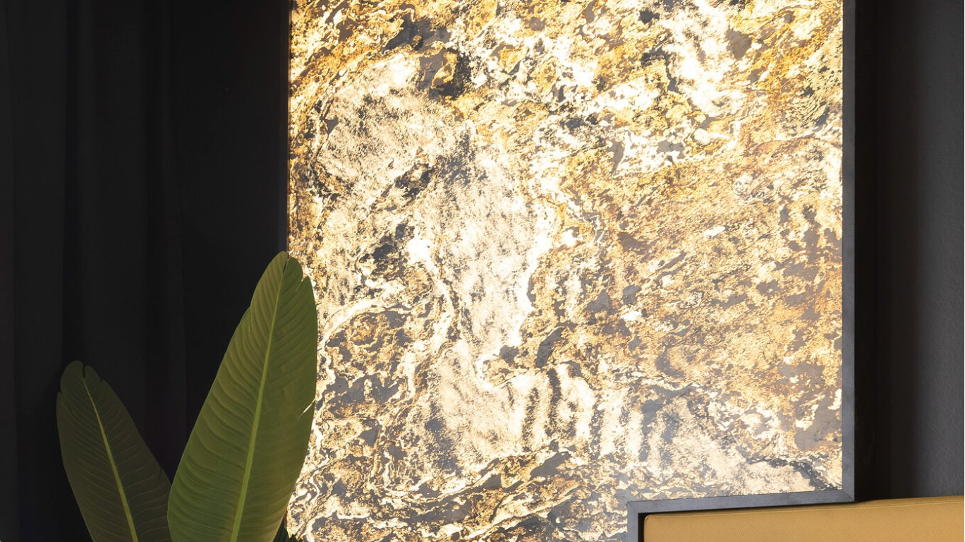 Notre référence Stoneleaf Translucide Moscou habille l’hôtel Ariane